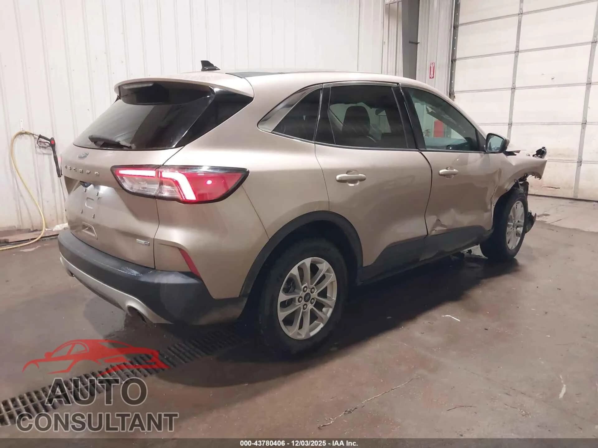 2020 FORD ESCAPE Damaged VIN 1FMCU9G6XLUA35220 – dashboard 2020 FORD ESCAPE Damaged VIN 1FMCU9G6XLUA35220 – dashboard