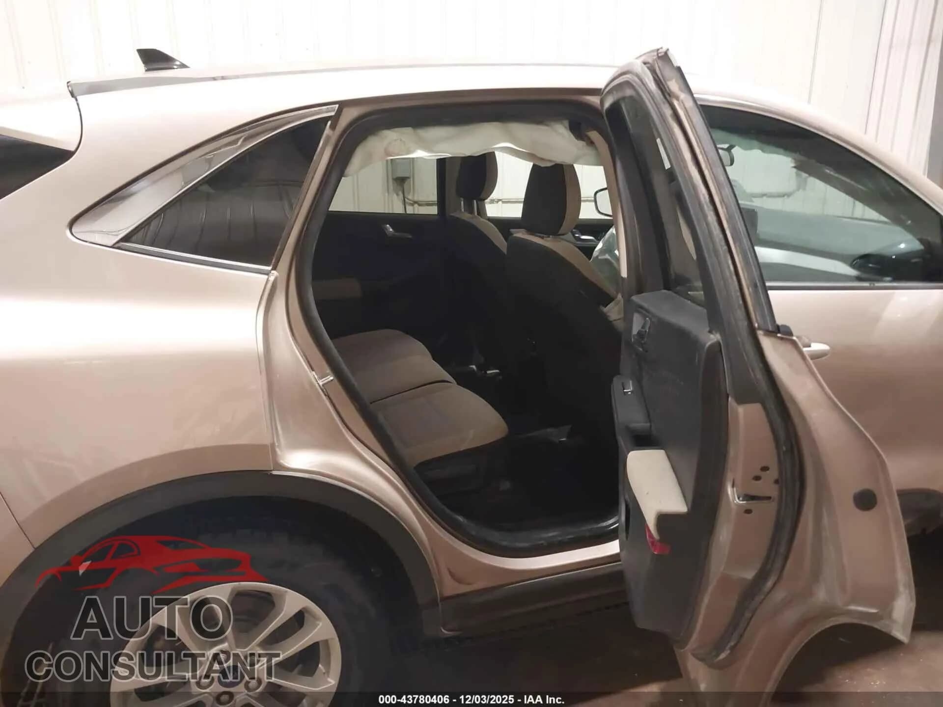 2020 FORD ESCAPE Damaged VIN 1FMCU9G6XLUA35220 – undercarriage 2020 FORD ESCAPE Damaged VIN 1FMCU9G6XLUA35220 – undercarriage