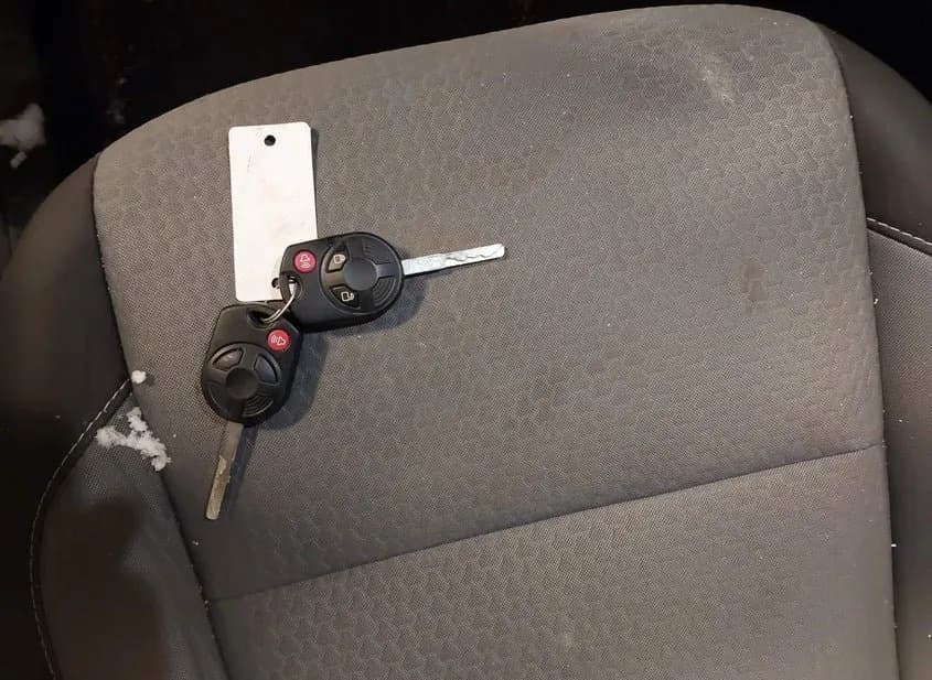 2017 FORD Escape Used VIN 1FMCU9G99HUE46304 – photo 12 2017 FORD Escape Used VIN 1FMCU9G99HUE46304 – photo 12