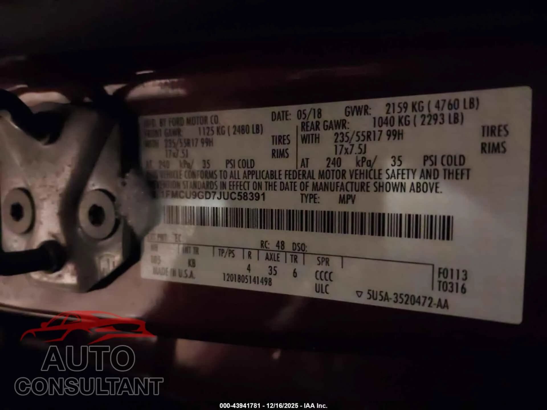 2018 FORD ESCAPE Damaged VIN 1FMCU9GD7JUC58391 – trunk area 2018 FORD ESCAPE Damaged VIN 1FMCU9GD7JUC58391 – trunk area