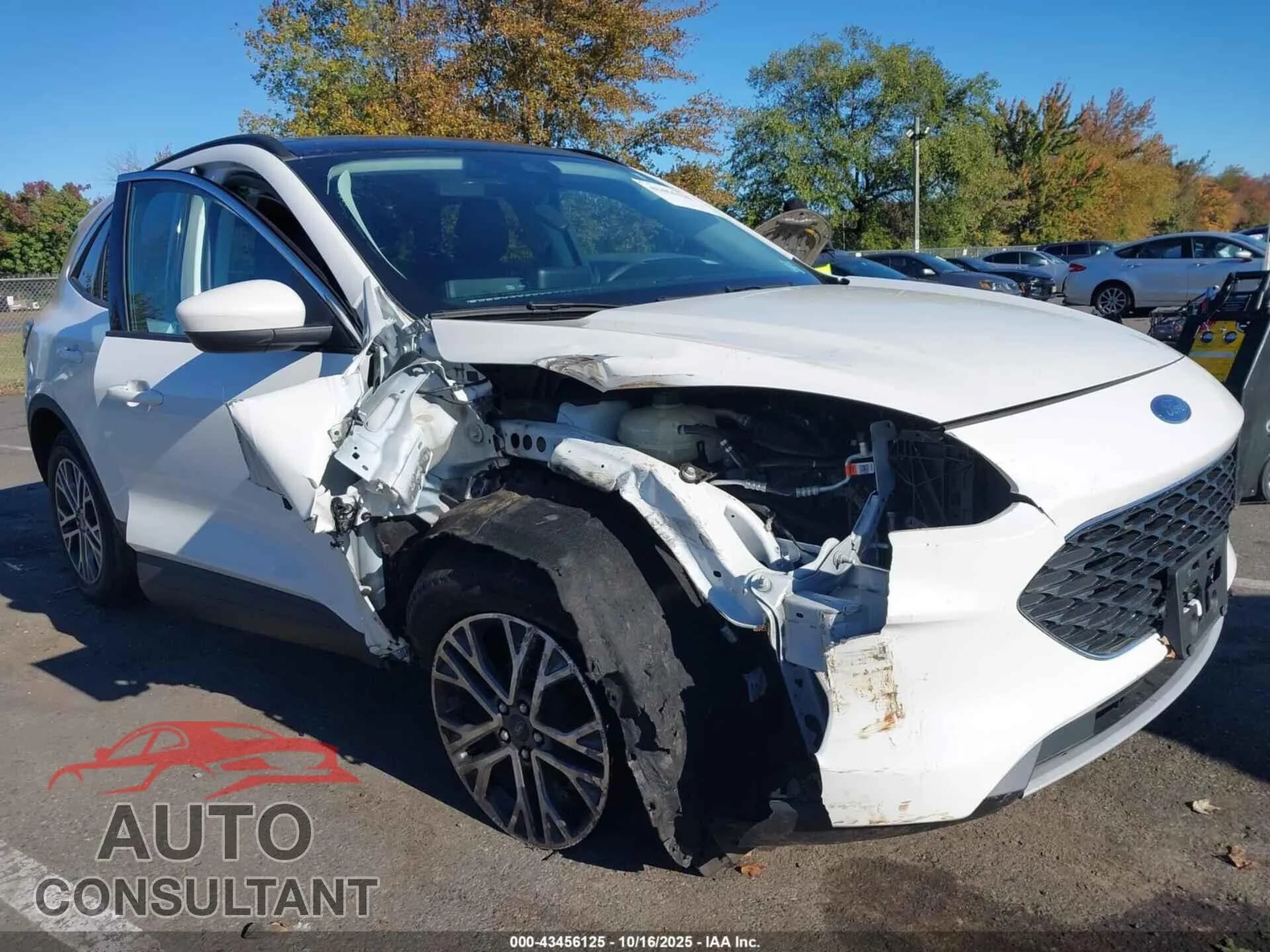 2021 FORD ESCAPE Damaged VIN 1FMCU9H6XMUB34460 – engine bay 2021 FORD ESCAPE Damaged VIN 1FMCU9H6XMUB34460 – engine bay