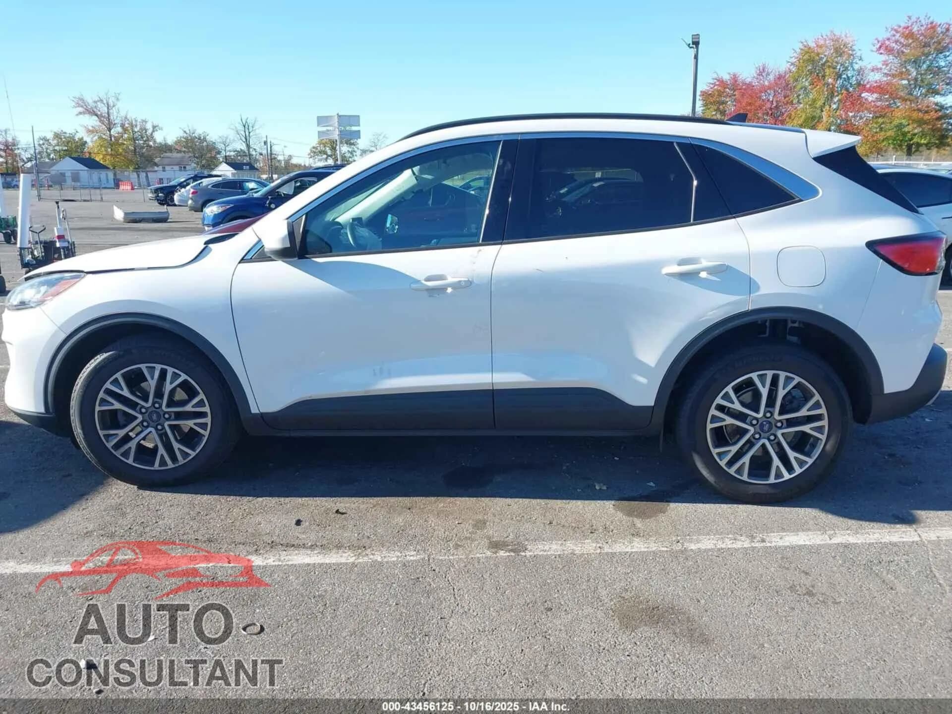 2021 FORD ESCAPE Damaged VIN 1FMCU9H6XMUB34460 – photo 14 2021 FORD ESCAPE Damaged VIN 1FMCU9H6XMUB34460 – photo 14