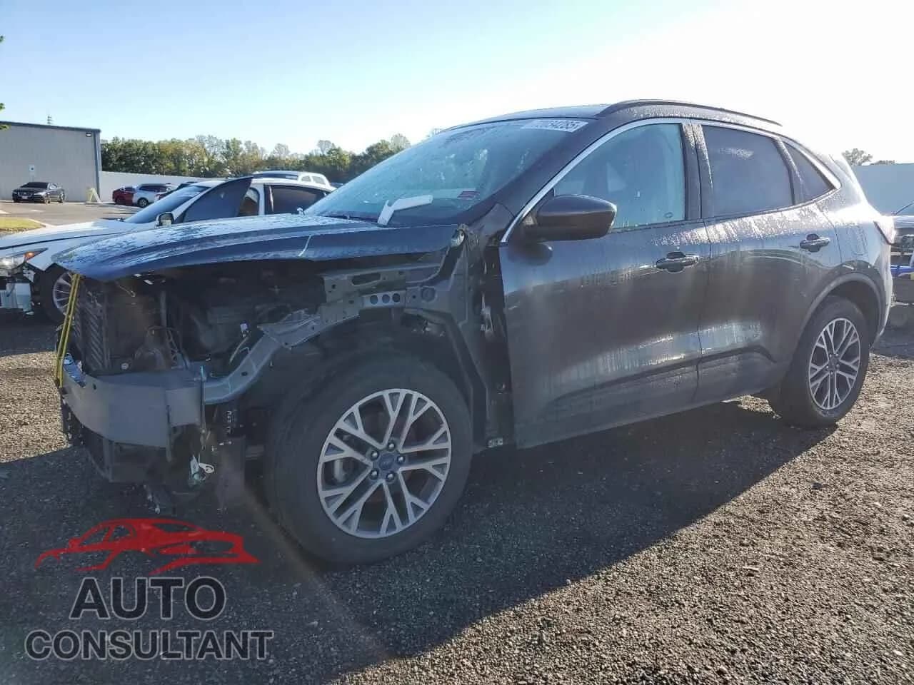 2020 FORD ESCAPE Damaged VIN 1FMCU9H93LUA40039 – front exterior 2020 FORD ESCAPE Damaged VIN 1FMCU9H93LUA40039 – front exterior