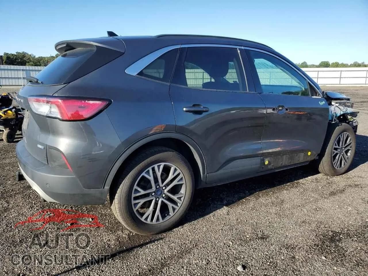 2020 FORD ESCAPE Damaged VIN 1FMCU9H93LUA40039 – side profile 2020 FORD ESCAPE Damaged VIN 1FMCU9H93LUA40039 – side profile