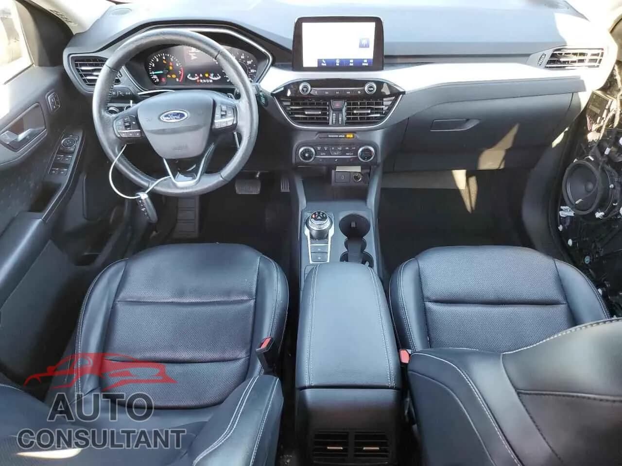 2020 FORD ESCAPE Damaged VIN 1FMCU9H93LUA40039 – undercarriage 2020 FORD ESCAPE Damaged VIN 1FMCU9H93LUA40039 – undercarriage