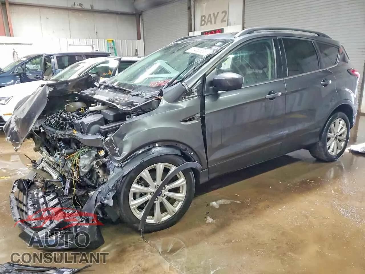 2019 FORD ESCAPE Damaged VIN 1FMCU9HD0KUB22149 – front exterior 2019 FORD ESCAPE Damaged VIN 1FMCU9HD0KUB22149 – front exterior