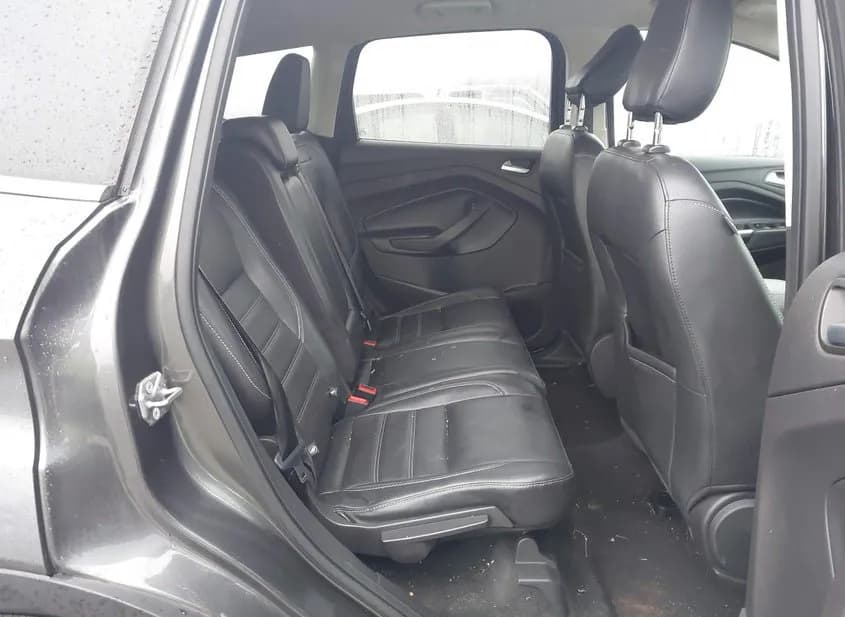 2018 FORD Escape Used VIN 1FMCU9HD1JUA77950 – undercarriage 2018 FORD Escape Used VIN 1FMCU9HD1JUA77950 – undercarriage