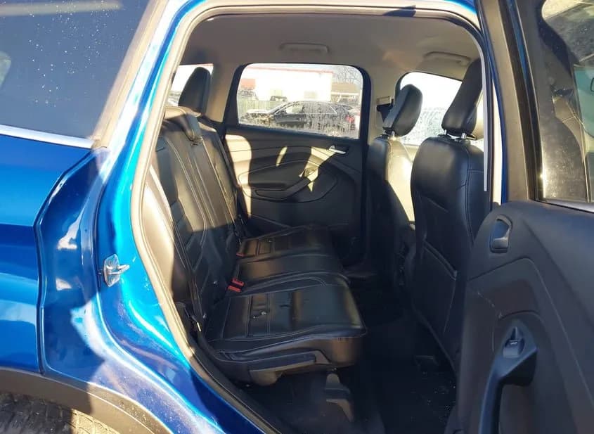 2018 FORD Escape Used VIN 1FMCU9HD7JUB86512 – exterior detail 2018 FORD Escape Used VIN 1FMCU9HD7JUB86512 – exterior detail