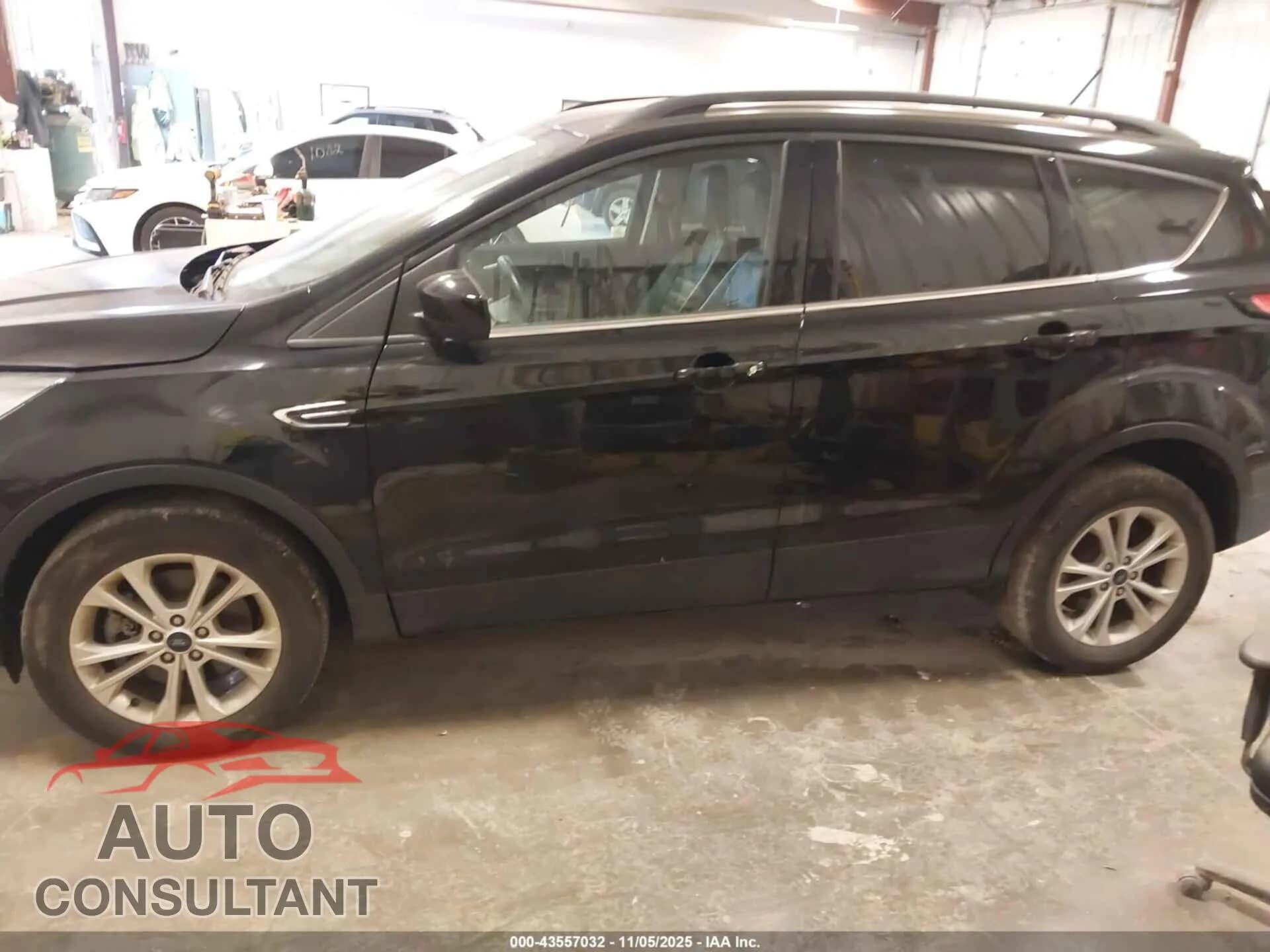 2018 FORD ESCAPE Damaged VIN 1FMCU9HD8JUA96527 – photo 14 2018 FORD ESCAPE Damaged VIN 1FMCU9HD8JUA96527 – photo 14