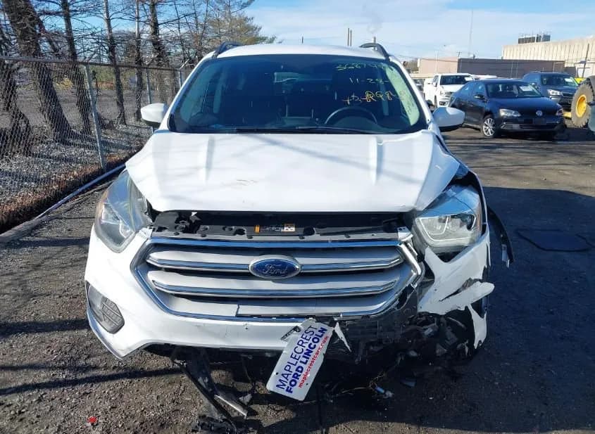 2018 FORD Escape Used VIN 1FMCU9HDXJUB40169 – rear exterior 2018 FORD Escape Used VIN 1FMCU9HDXJUB40169 – rear exterior