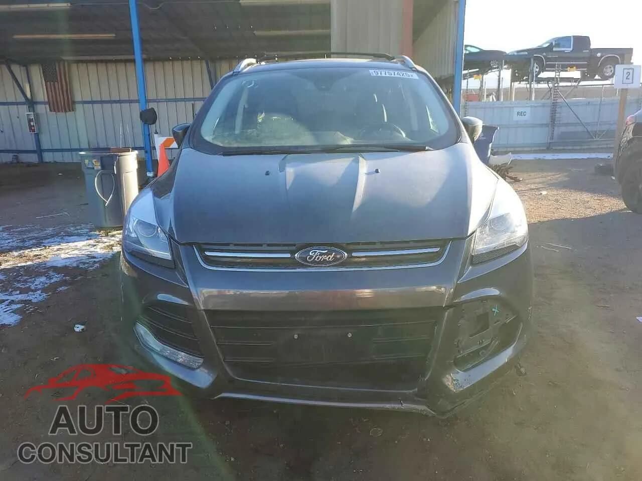 2016 FORD ESCAPE Damaged VIN 1FMCU9J90GUA44954 – interior seats 2016 FORD ESCAPE Damaged VIN 1FMCU9J90GUA44954 – interior seats