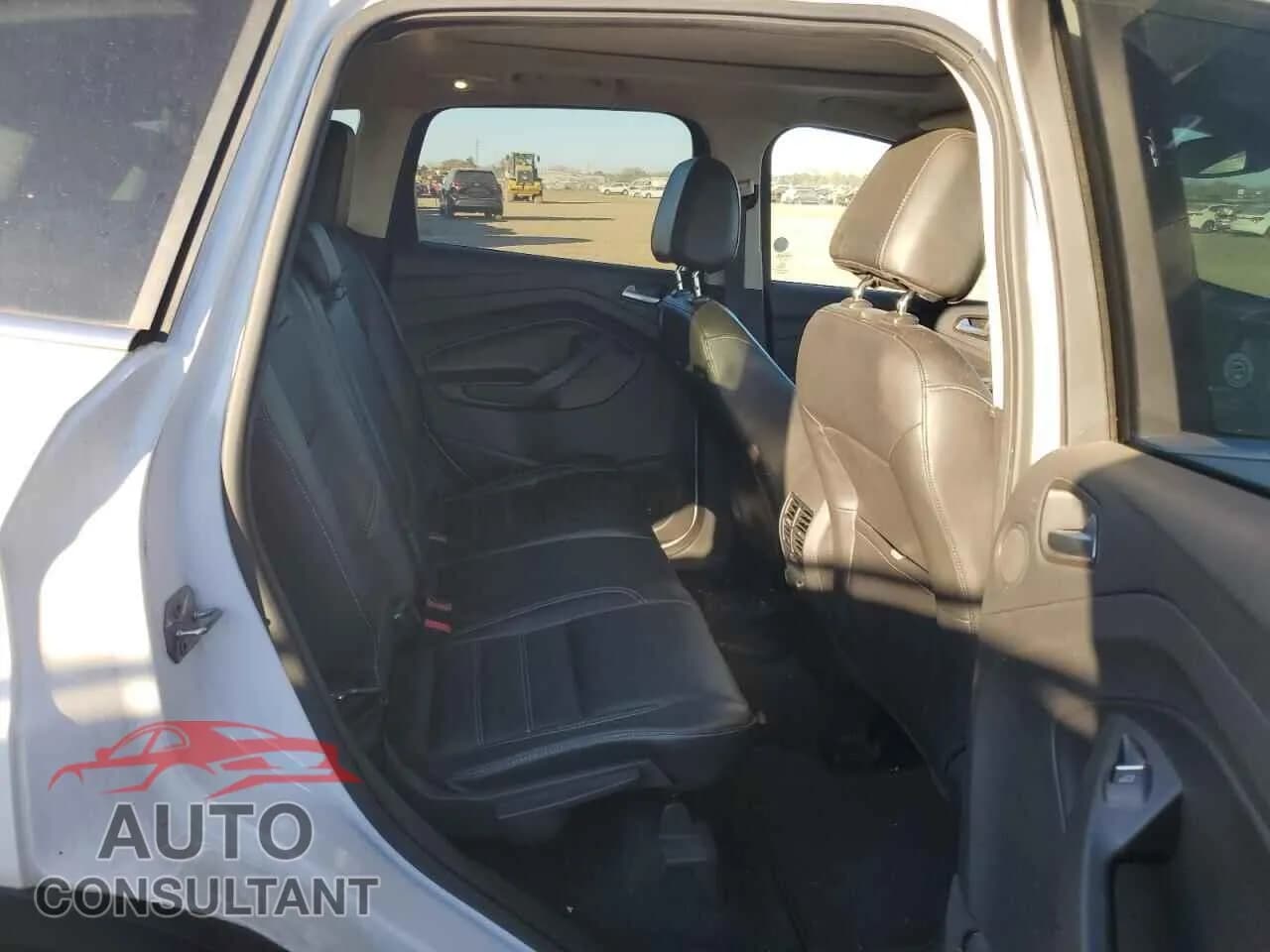 2017 FORD ESCAPE Damaged VIN 1FMCU9J91HUA89760 – odometer reading 2017 FORD ESCAPE Damaged VIN 1FMCU9J91HUA89760 – odometer reading