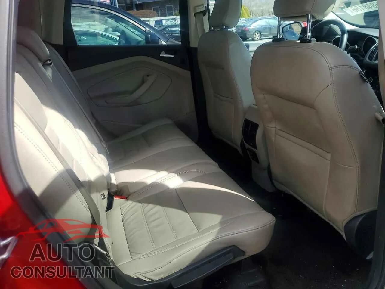 2018 FORD ESCAPE Used VIN 1FMCU9J95JUA38784 – photo 11 2018 FORD ESCAPE Used VIN 1FMCU9J95JUA38784 – photo 11
