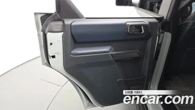 2024 Ford Bronco 6th Gen 2.3 Outer Banks Sold VIN 1FMDE8BH2RLA83748 – interior seats 2024 Ford Bronco 6th Gen 2.3 Outer Banks Sold VIN 1FMDE8BH2RLA83748 – interior seats