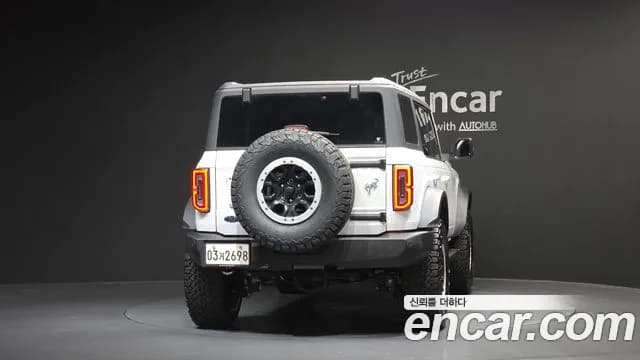 2024 Ford Bronco 6th Gen 2.3 Outer Banks Sold VIN 1FMDE8BH2RLB33127 – rear exterior 2024 Ford Bronco 6th Gen 2.3 Outer Banks Sold VIN 1FMDE8BH2RLB33127 – rear exterior