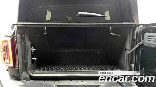 2024 Ford Bronco 6th Gen 2.3 Outer Banks Sold VIN 1FMDE8BH9RLB33335 – trunk area 2024 Ford Bronco 6th Gen 2.3 Outer Banks Sold VIN 1FMDE8BH9RLB33335 – trunk area