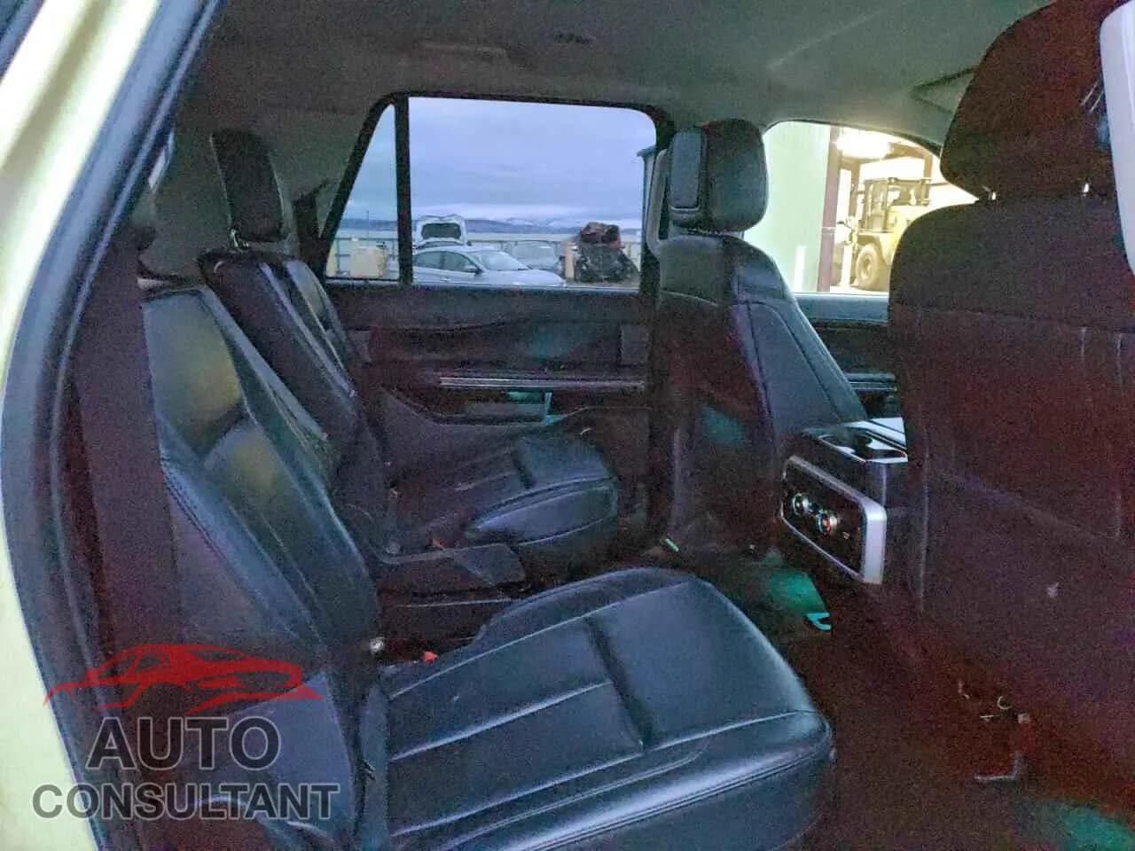 2023 FORD EXPEDITION Damaged VIN 1FMJK1J83PEA05937 – photo 11 2023 FORD EXPEDITION Damaged VIN 1FMJK1J83PEA05937 – photo 11