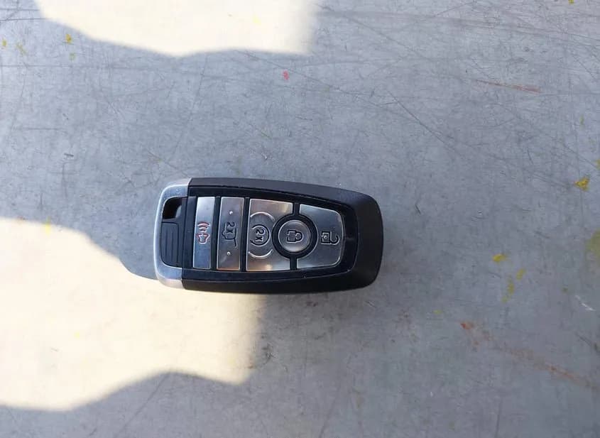 2018 FORD Expedition MAX Used VIN 1FMJK1MT8JEA05567 – exterior detail 2018 FORD Expedition MAX Used VIN 1FMJK1MT8JEA05567 – exterior detail