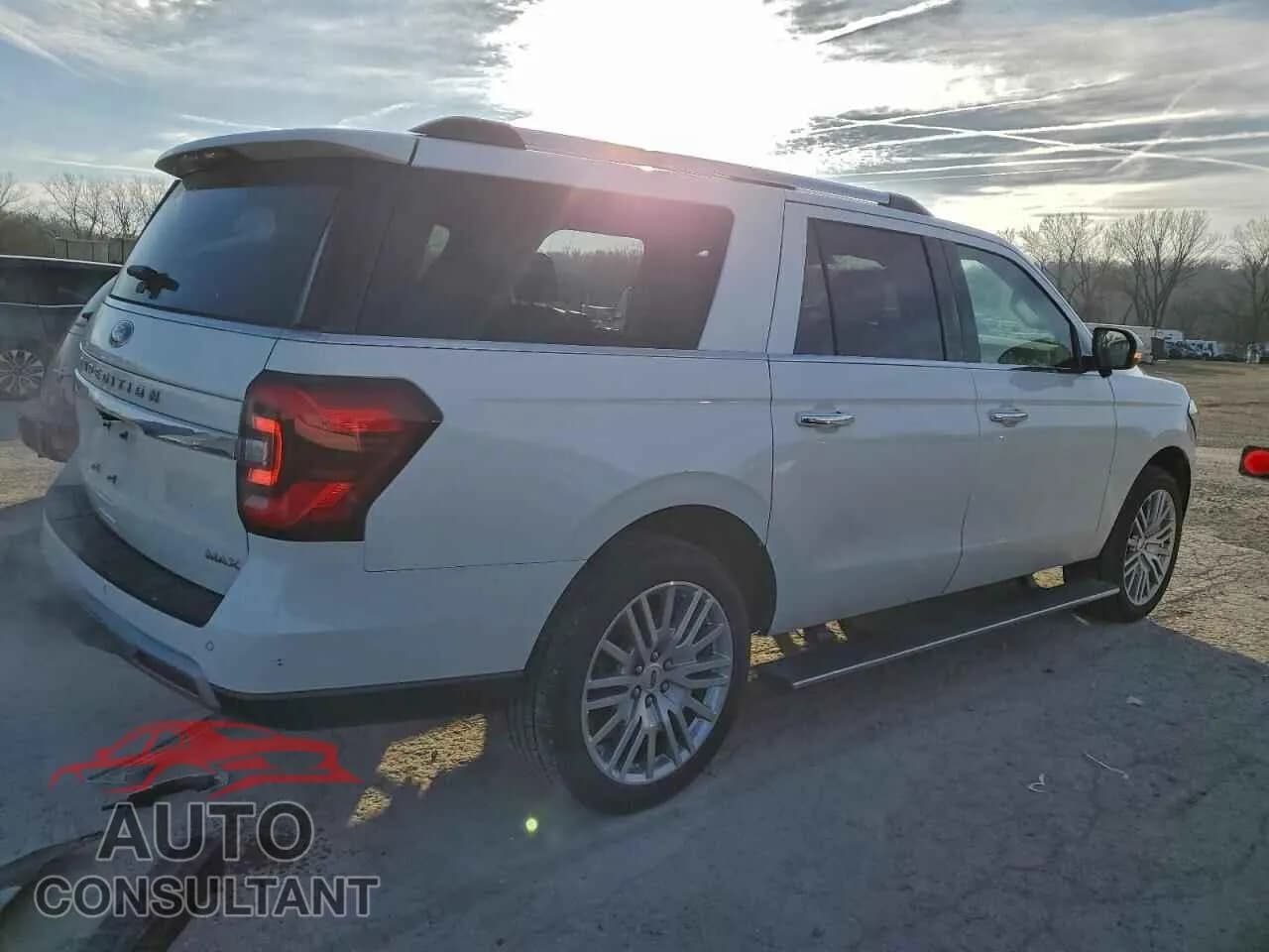 2024 FORD EXPEDITION Damaged VIN 1FMJK2A8XREA52648 – side profile 2024 FORD EXPEDITION Damaged VIN 1FMJK2A8XREA52648 – side profile