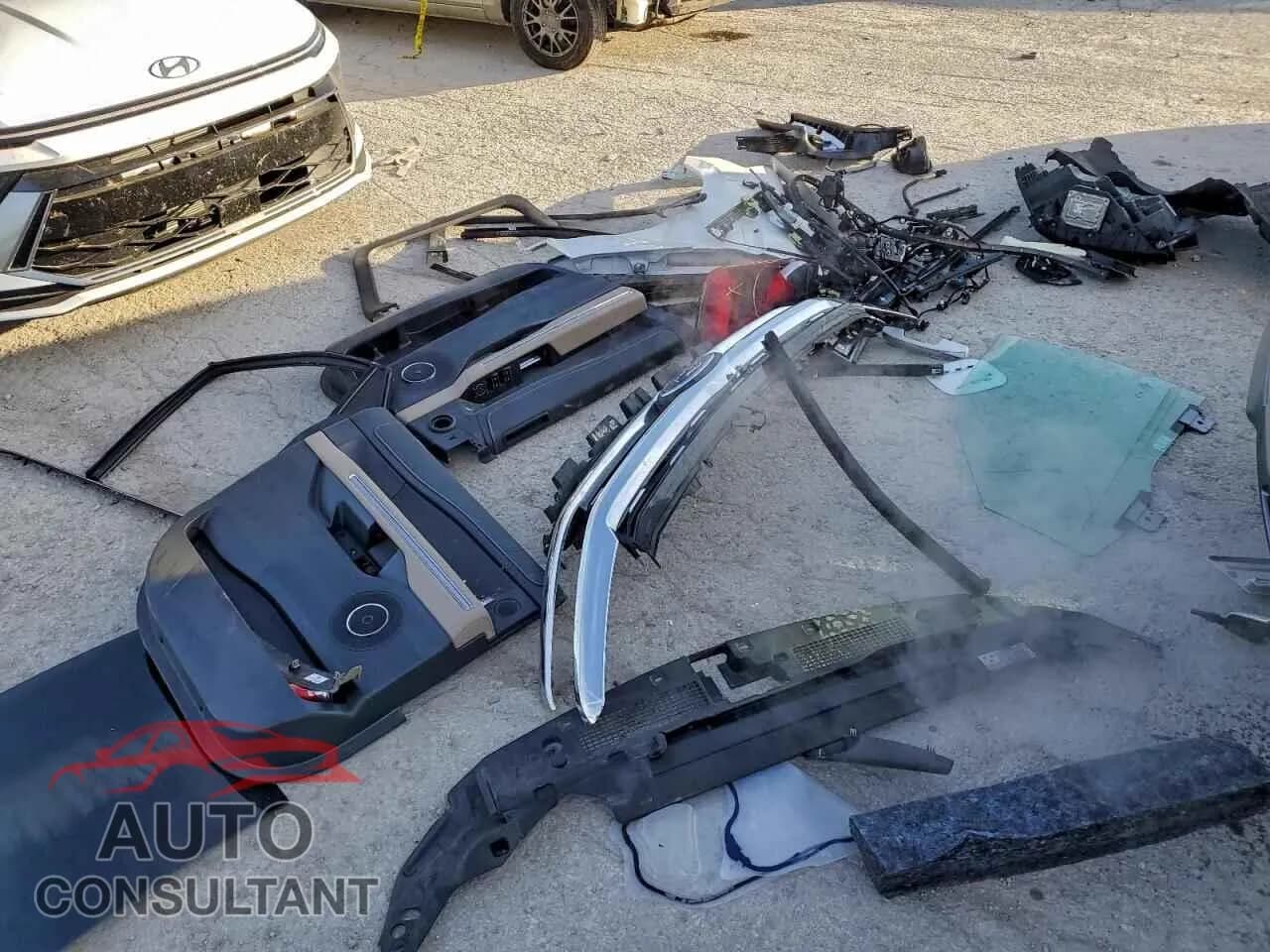 2024 FORD EXPEDITION Damaged VIN 1FMJK2A8XREA52648 – photo 13 2024 FORD EXPEDITION Damaged VIN 1FMJK2A8XREA52648 – photo 13