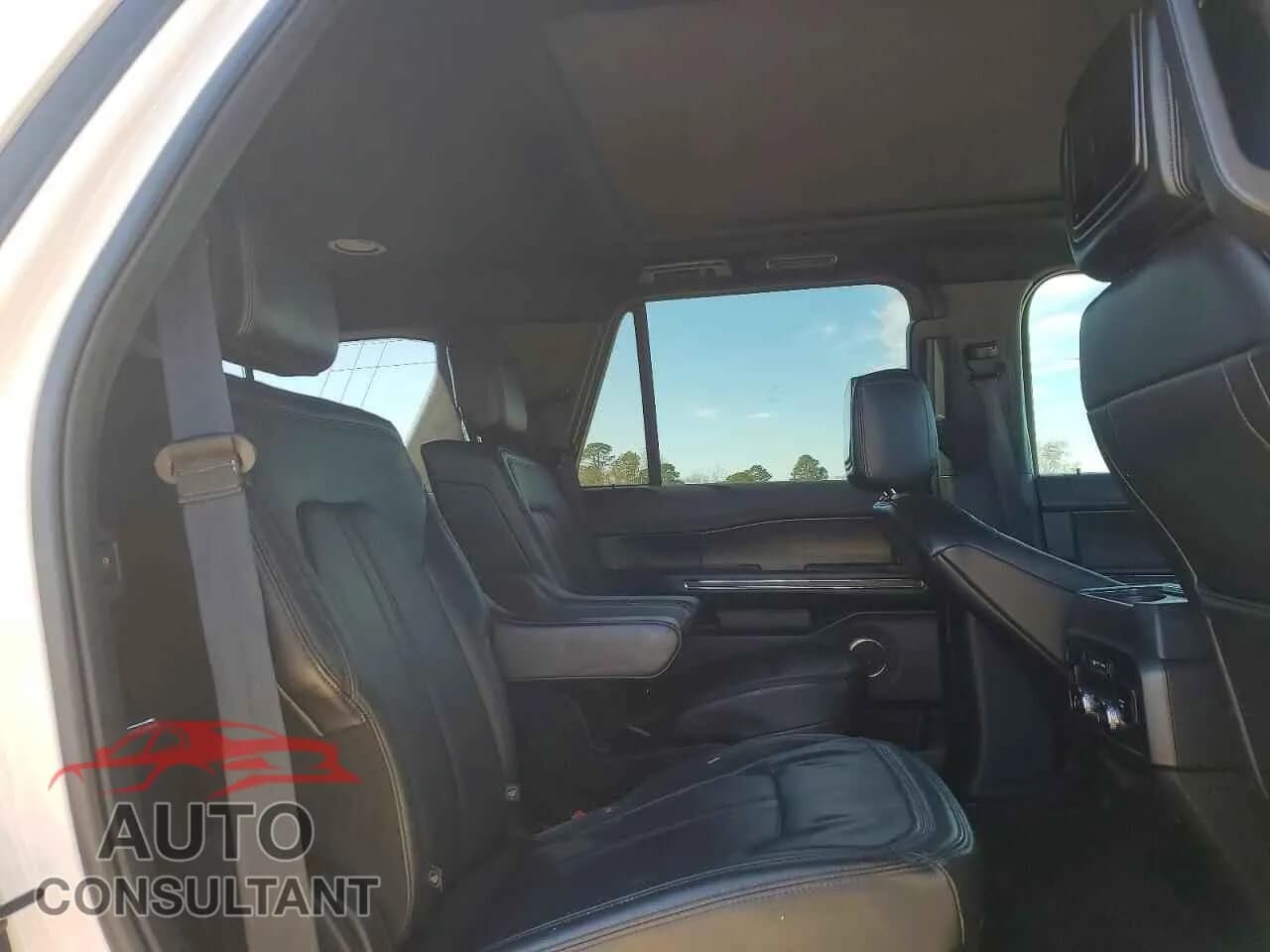 2018 FORD EXPEDITION Damaged VIN 1FMJU1KT5JEA02218 – photo 11 2018 FORD EXPEDITION Damaged VIN 1FMJU1KT5JEA02218 – photo 11