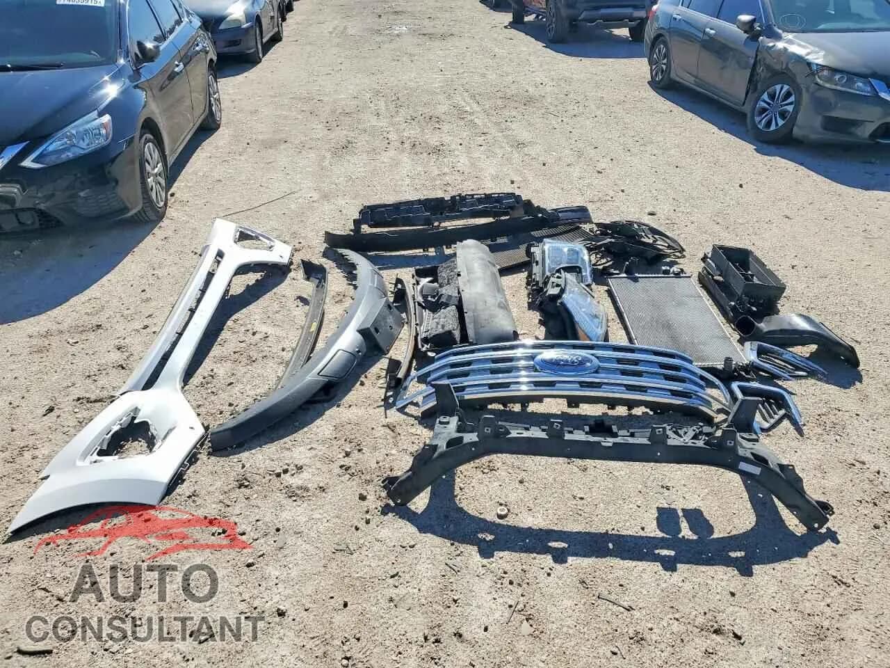 2018 FORD EXPEDITION Damaged VIN 1FMJU1KT5JEA02218 – photo 13 2018 FORD EXPEDITION Damaged VIN 1FMJU1KT5JEA02218 – photo 13