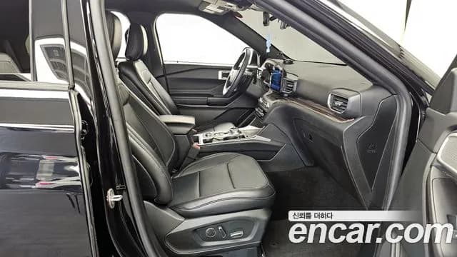 2020 Ford Explorer 6th Gen 2.3 LimIted 4WD Sold VIN 1FMSK8FH6LGA86744 – interior seats 2020 Ford Explorer 6th Gen 2.3 LimIted 4WD Sold VIN 1FMSK8FH6LGA86744 – interior seats