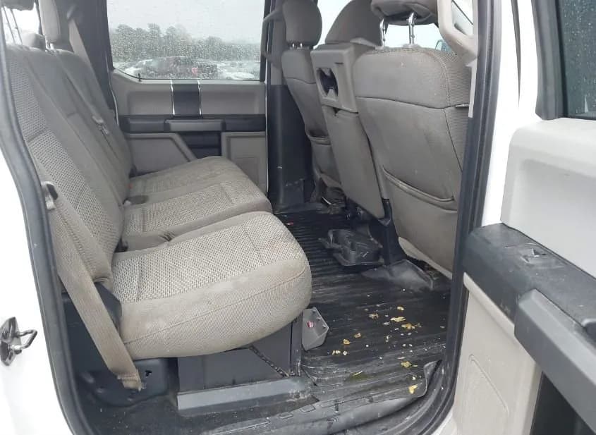 2017 FORD F-250 Used VIN 1FT7W2BT0HEE76053 – interior seats 2017 FORD F-250 Used VIN 1FT7W2BT0HEE76053 – interior seats