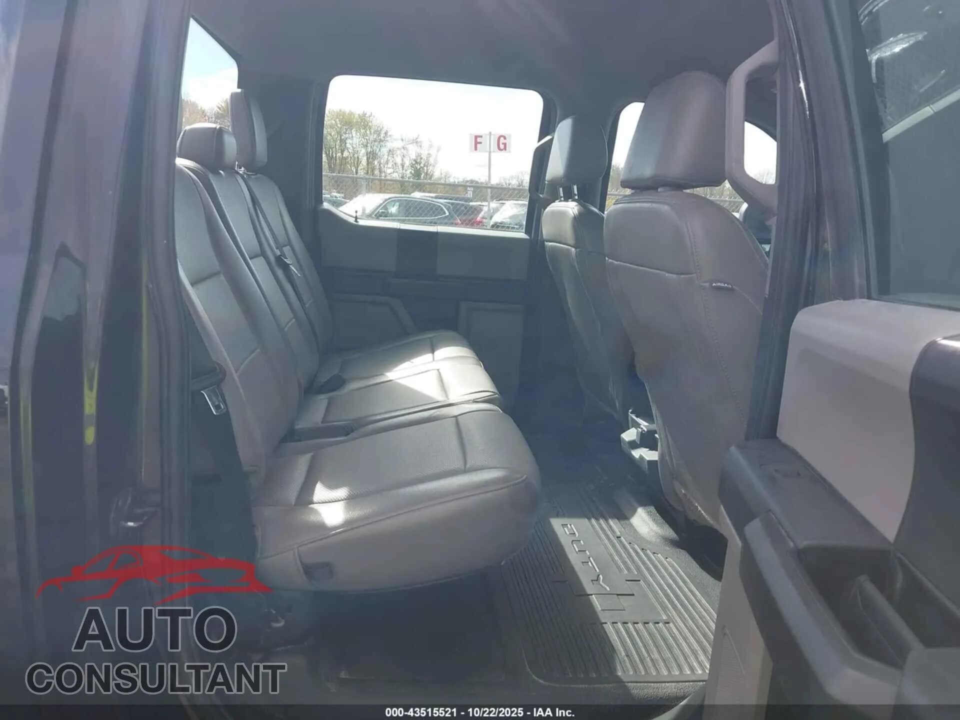 2020 FORD F-350 Damaged VIN 1FT8W3B62LEE70073 – engine bay 2020 FORD F-350 Damaged VIN 1FT8W3B62LEE70073 – engine bay