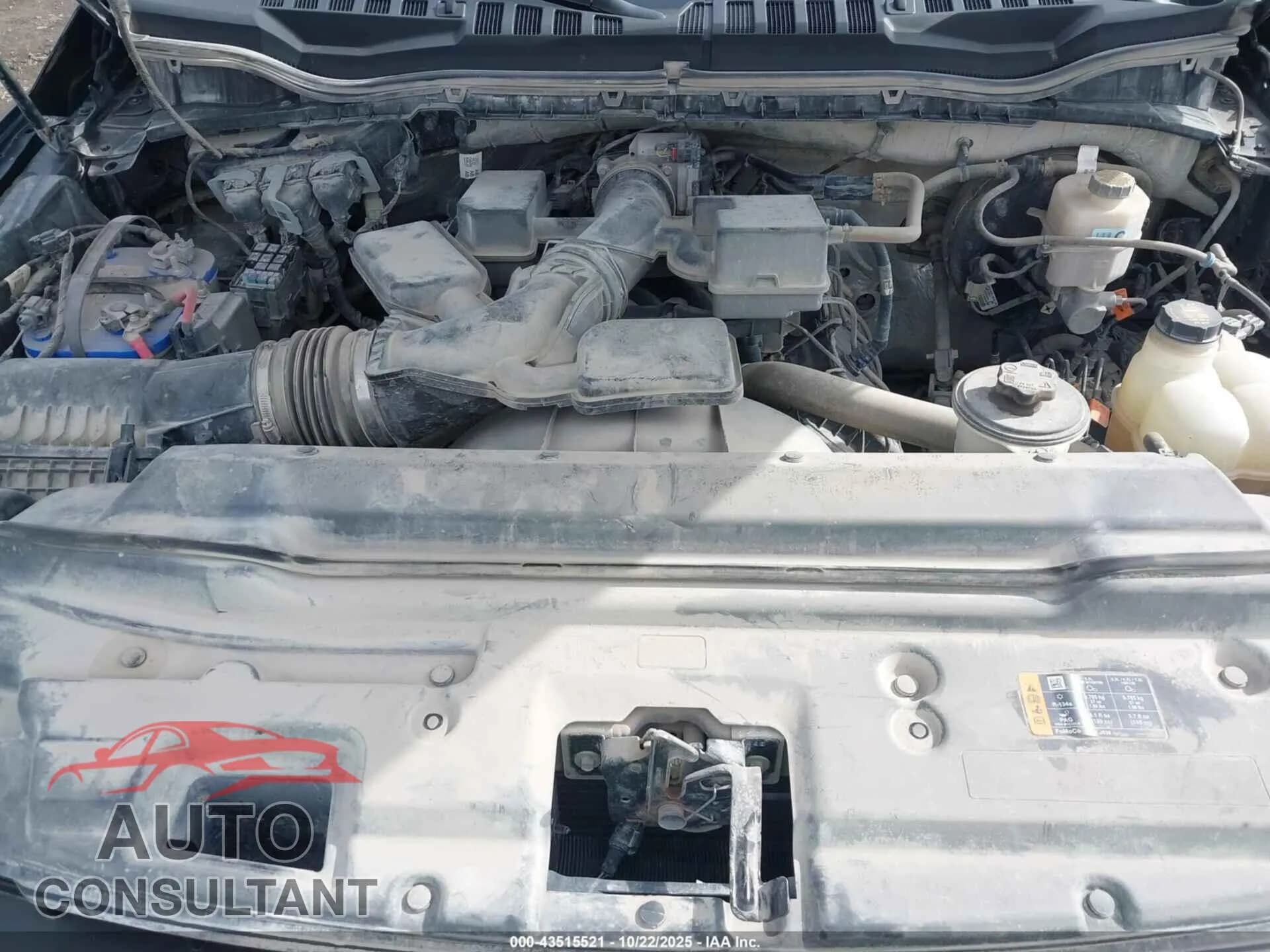 2020 FORD F-350 Damaged VIN 1FT8W3B62LEE70073 – trunk area 2020 FORD F-350 Damaged VIN 1FT8W3B62LEE70073 – trunk area