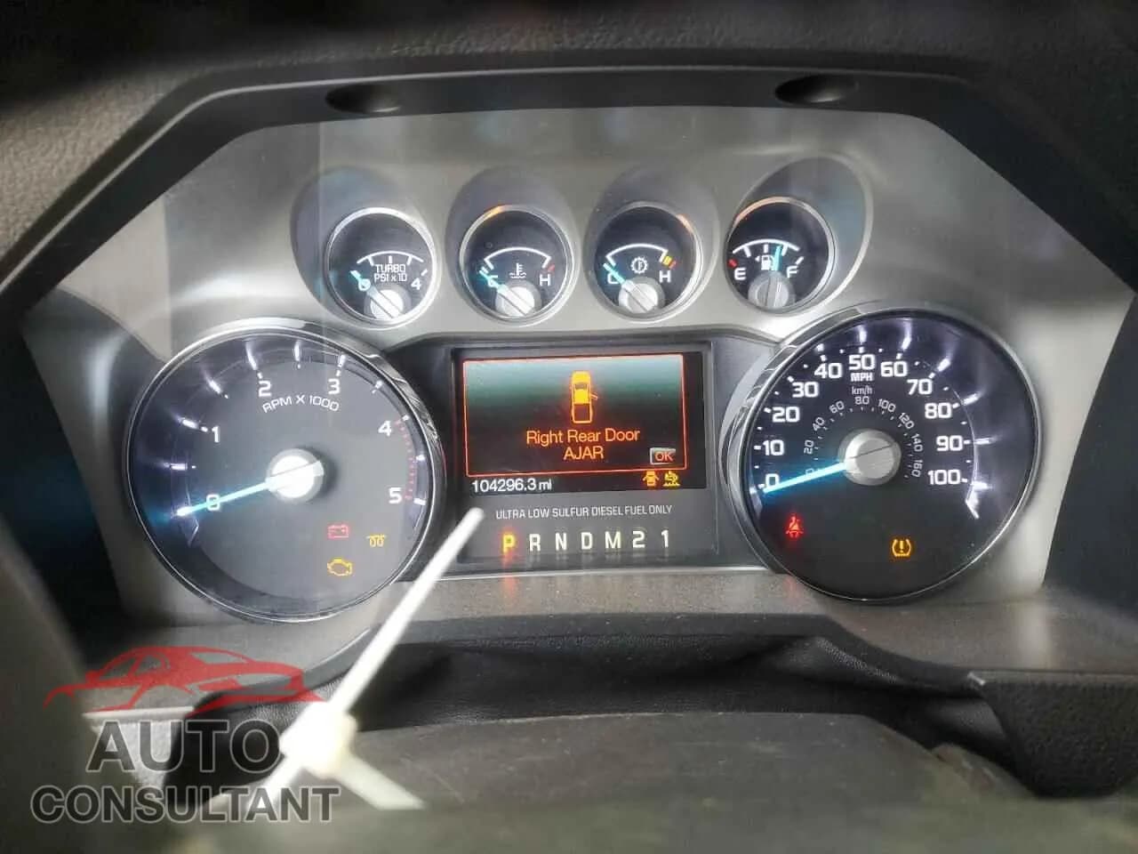 2014 FORD F350 Damaged VIN 1FT8W3BT4EEB01952 – trunk area 2014 FORD F350 Damaged VIN 1FT8W3BT4EEB01952 – trunk area