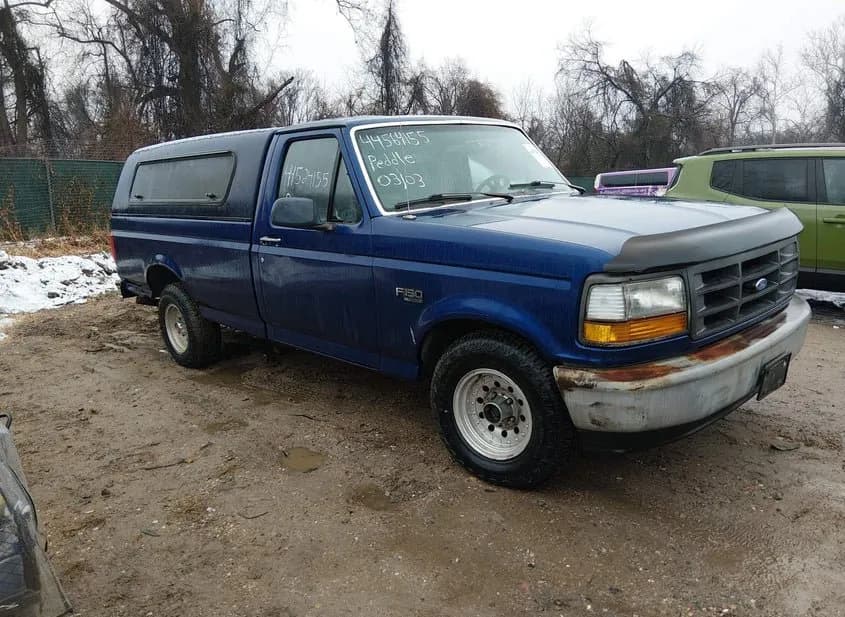 1996 FORD F-150 Used VIN 1FTEF15Y5TLC12730 – interior seats 1996 FORD F-150 Used VIN 1FTEF15Y5TLC12730 – interior seats