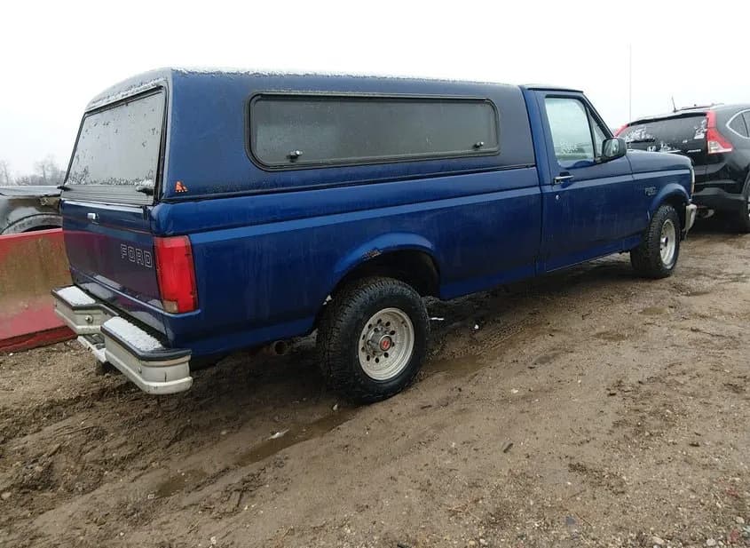 1996 FORD F-150 Used VIN 1FTEF15Y5TLC12730 – engine bay 1996 FORD F-150 Used VIN 1FTEF15Y5TLC12730 – engine bay