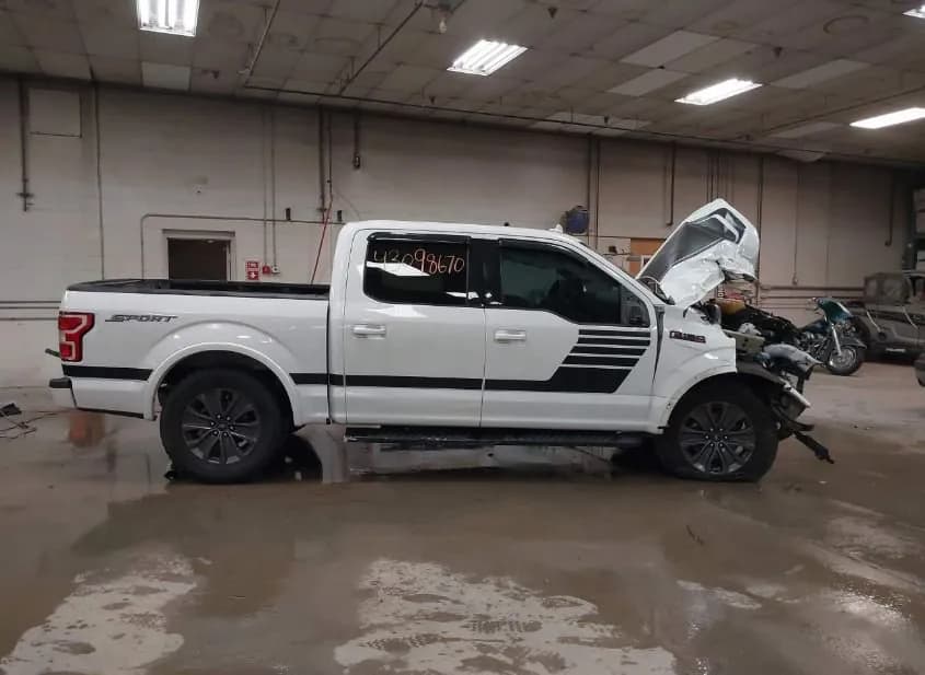 2018 FORD F-150 Used VIN 1FTEW1CG4JFC91992 – interior seats 2018 FORD F-150 Used VIN 1FTEW1CG4JFC91992 – interior seats