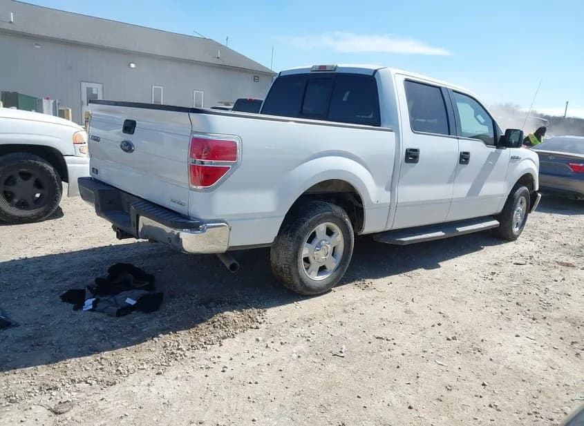 2013 FORD F-150 Used VIN 1FTEW1CM2DKD61796 – engine bay 2013 FORD F-150 Used VIN 1FTEW1CM2DKD61796 – engine bay