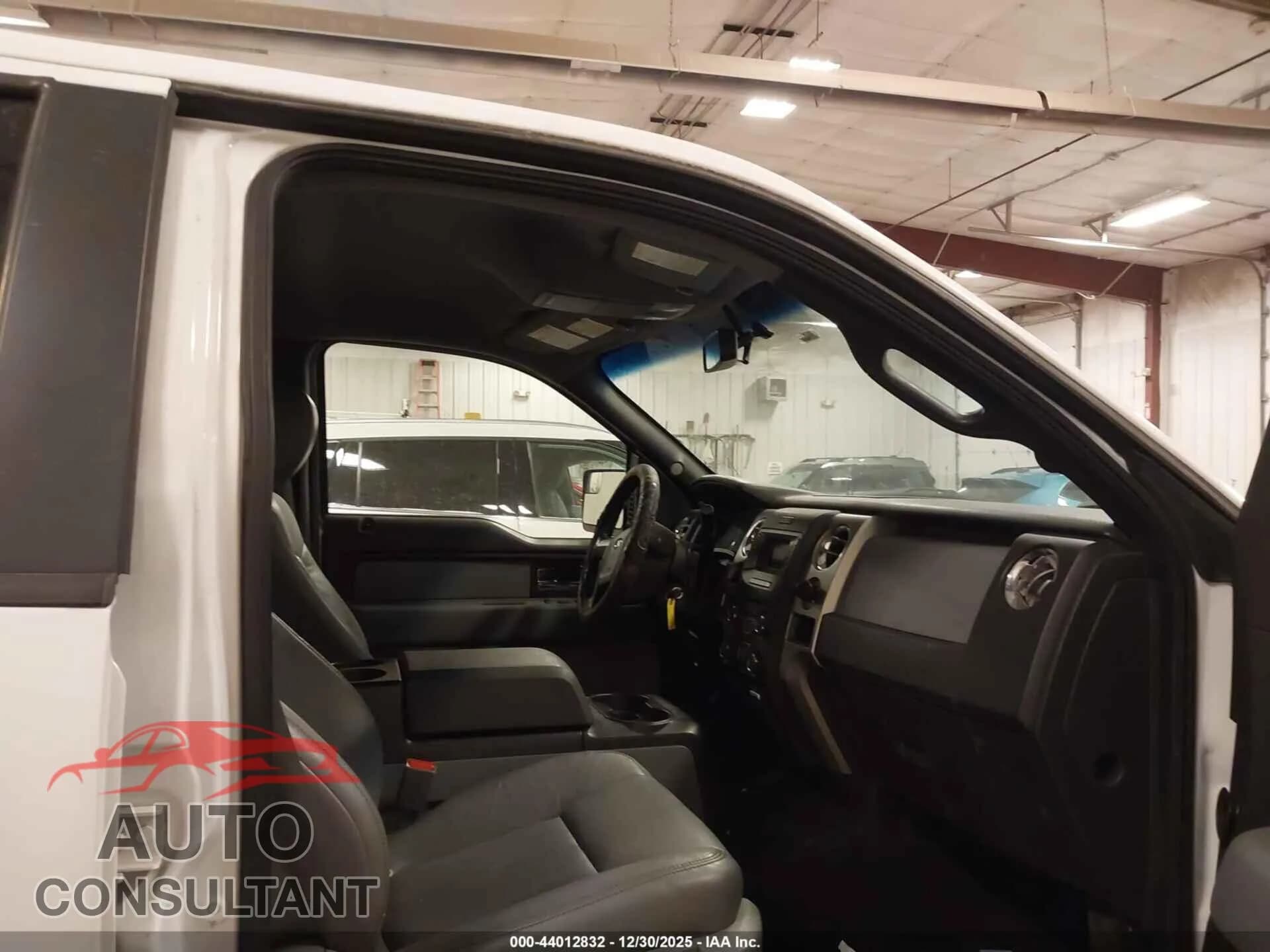 2014 FORD F-150 Damaged VIN 1FTFW1EF6EKG45422 – interior seats 2014 FORD F-150 Damaged VIN 1FTFW1EF6EKG45422 – interior seats