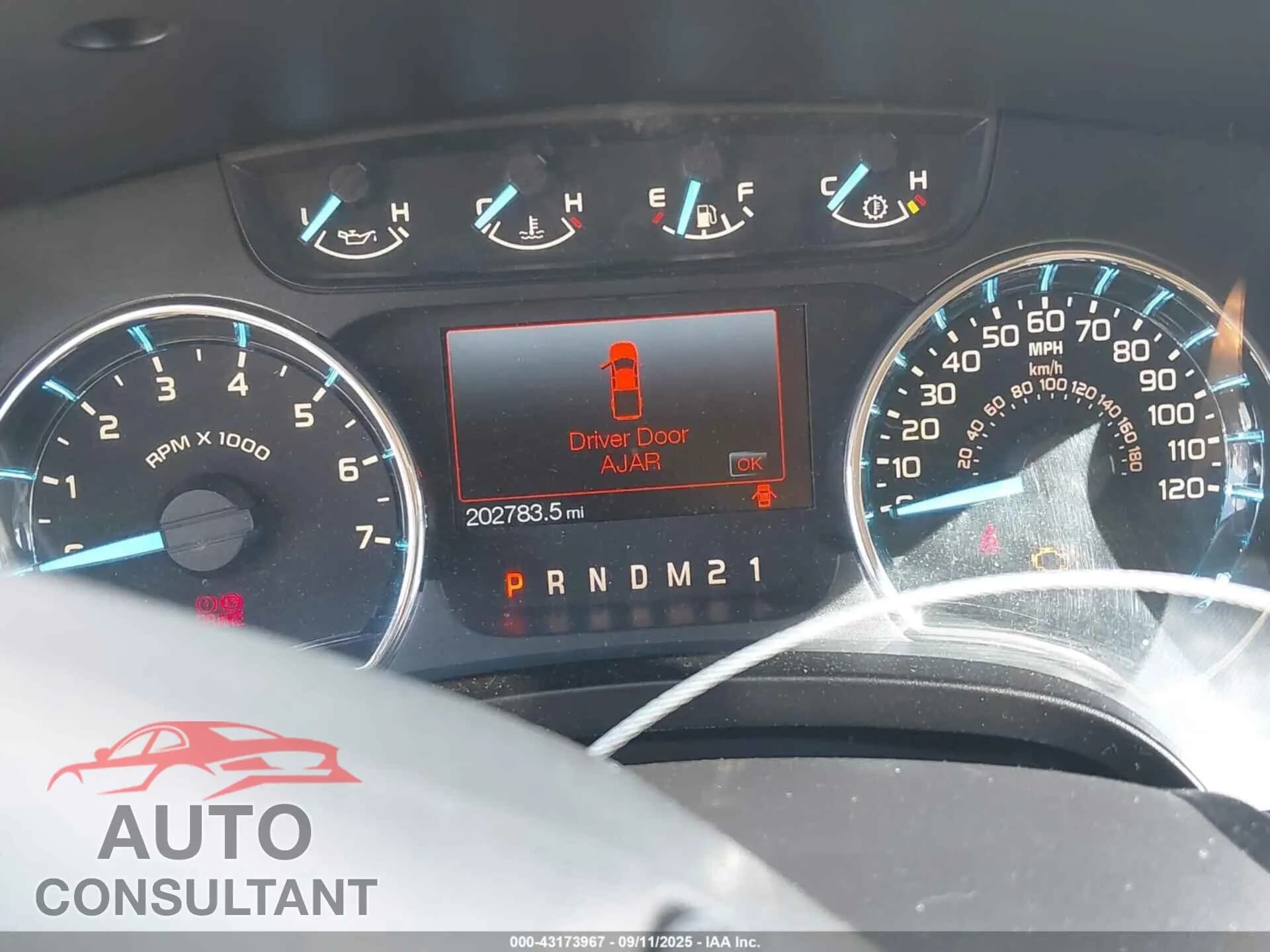 2011 FORD F-150 Damaged VIN 1FTFW1EFXBKD72402 – exterior detail 2011 FORD F-150 Damaged VIN 1FTFW1EFXBKD72402 – exterior detail