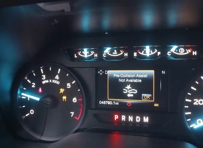 2020 FORD F-150 Used VIN 1FTFX1E43LFC02162 – interior seats 2020 FORD F-150 Used VIN 1FTFX1E43LFC02162 – interior seats