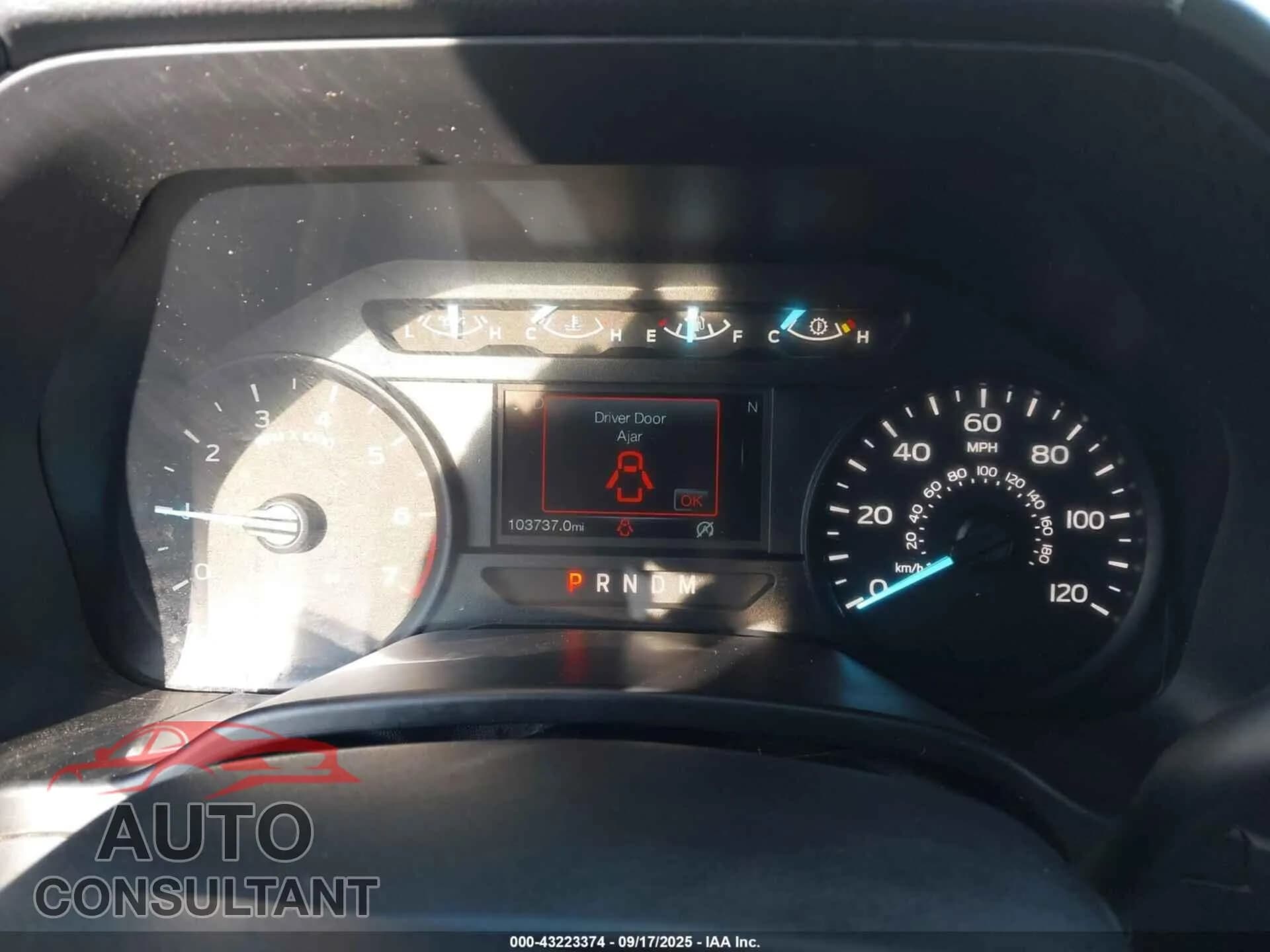 2020 FORD F-150 Damaged VIN 1FTFX1E56LFC19739 – exterior detail 2020 FORD F-150 Damaged VIN 1FTFX1E56LFC19739 – exterior detail