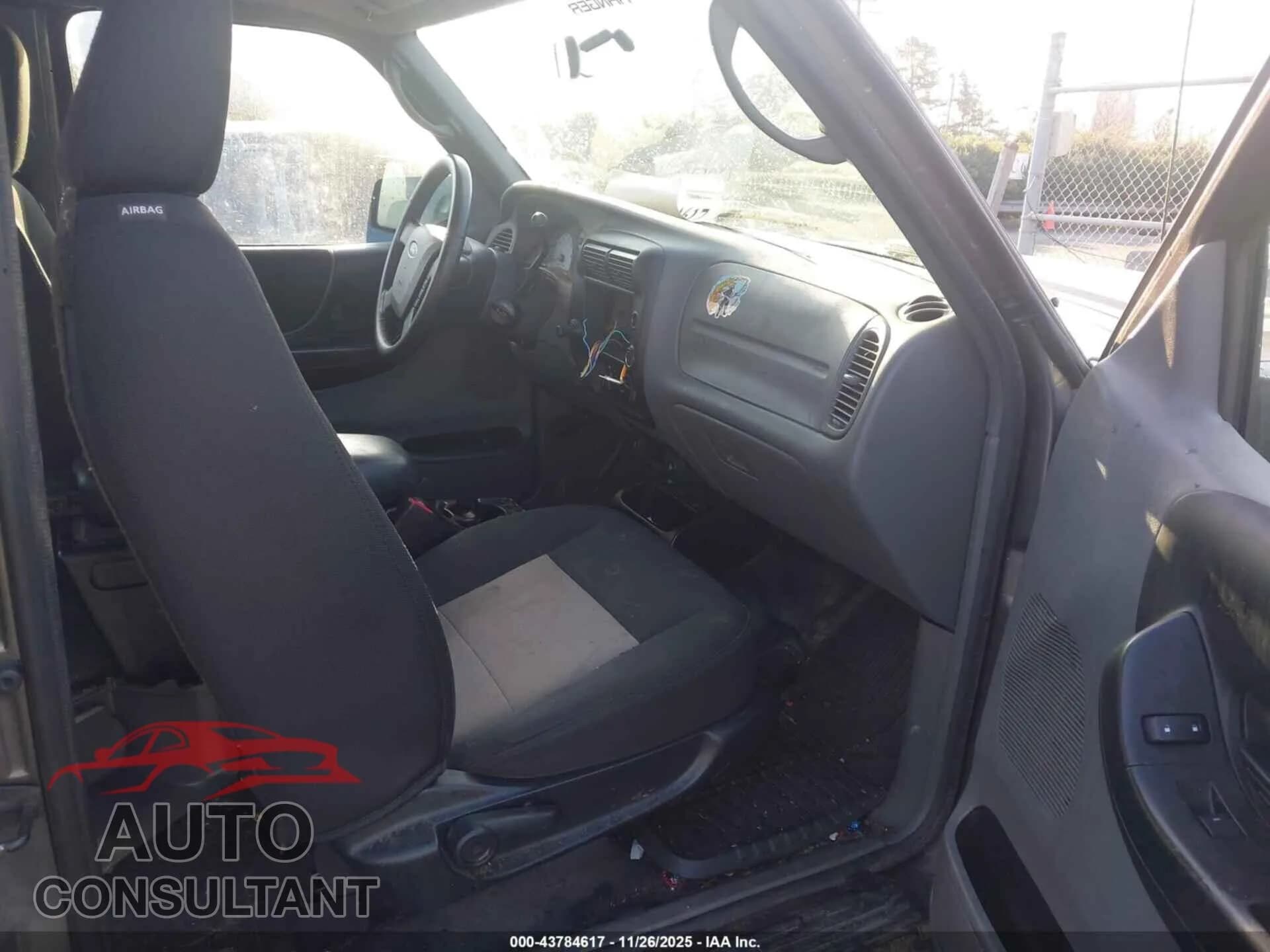 2011 FORD RANGER Damaged VIN 1FTKR4EE8BPA82614 – interior seats 2011 FORD RANGER Damaged VIN 1FTKR4EE8BPA82614 – interior seats