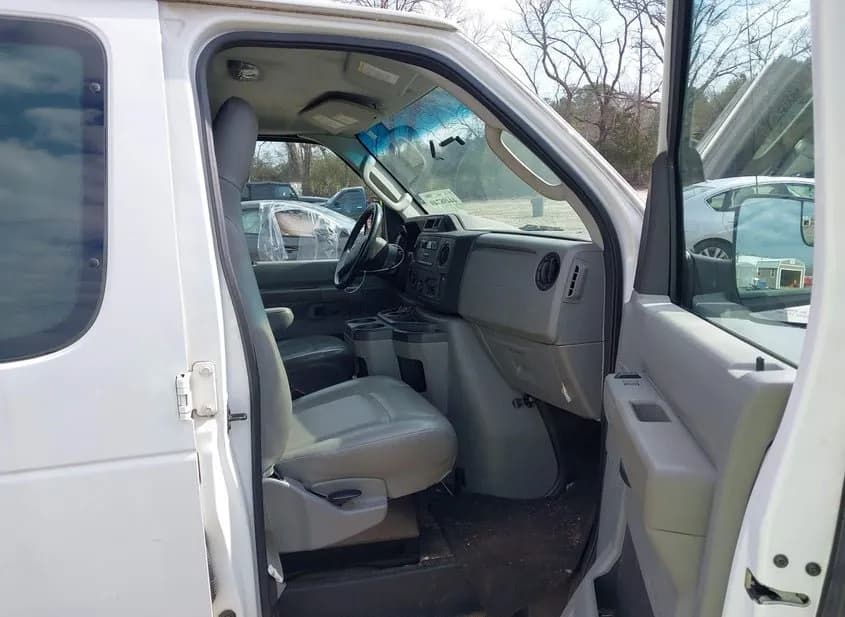 2014 FORD E-150 Used VIN 1FTNE1EW4EDA16342 – front exterior 2014 FORD E-150 Used VIN 1FTNE1EW4EDA16342 – front exterior