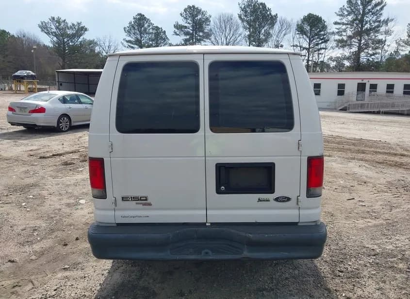 2014 FORD E-150 Used VIN 1FTNE1EW4EDA16342 – engine bay 2014 FORD E-150 Used VIN 1FTNE1EW4EDA16342 – engine bay