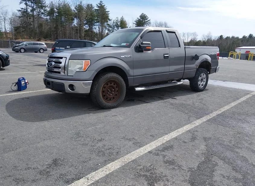 2009 FORD F-150 Used VIN 1FTPX14V69FA52989 – trunk area 2009 FORD F-150 Used VIN 1FTPX14V69FA52989 – trunk area