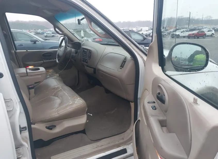 2001 FORD F-150 Used VIN 1FTRW08L81KE30191 – undercarriage 2001 FORD F-150 Used VIN 1FTRW08L81KE30191 – undercarriage