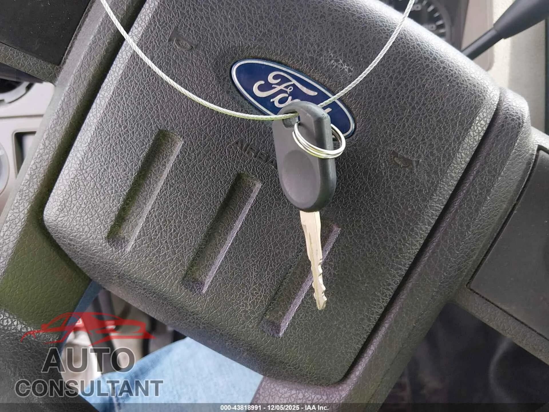 2009 FORD F-250 Damaged VIN 1FTSW20569EA38895 – photo 11 2009 FORD F-250 Damaged VIN 1FTSW20569EA38895 – photo 11