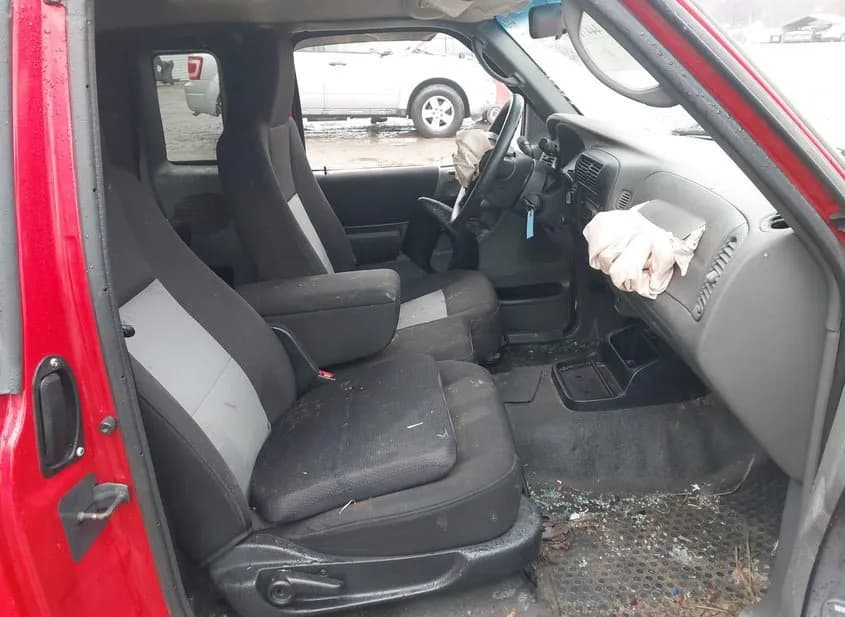 2004 FORD Ranger Used VIN 1FTZR45E04PB49322 – rear exterior 2004 FORD Ranger Used VIN 1FTZR45E04PB49322 – rear exterior