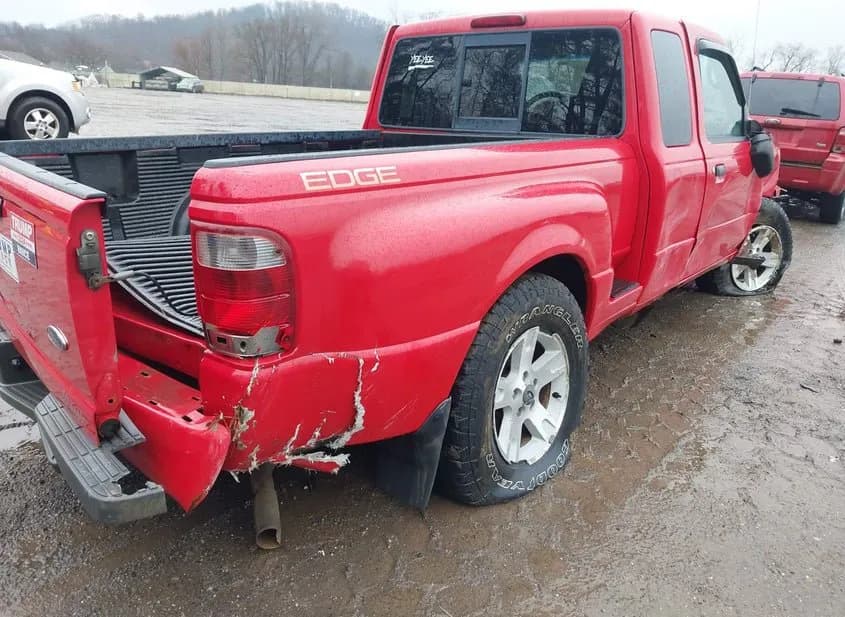 2004 FORD Ranger Used VIN 1FTZR45E04PB49322 – engine bay 2004 FORD Ranger Used VIN 1FTZR45E04PB49322 – engine bay