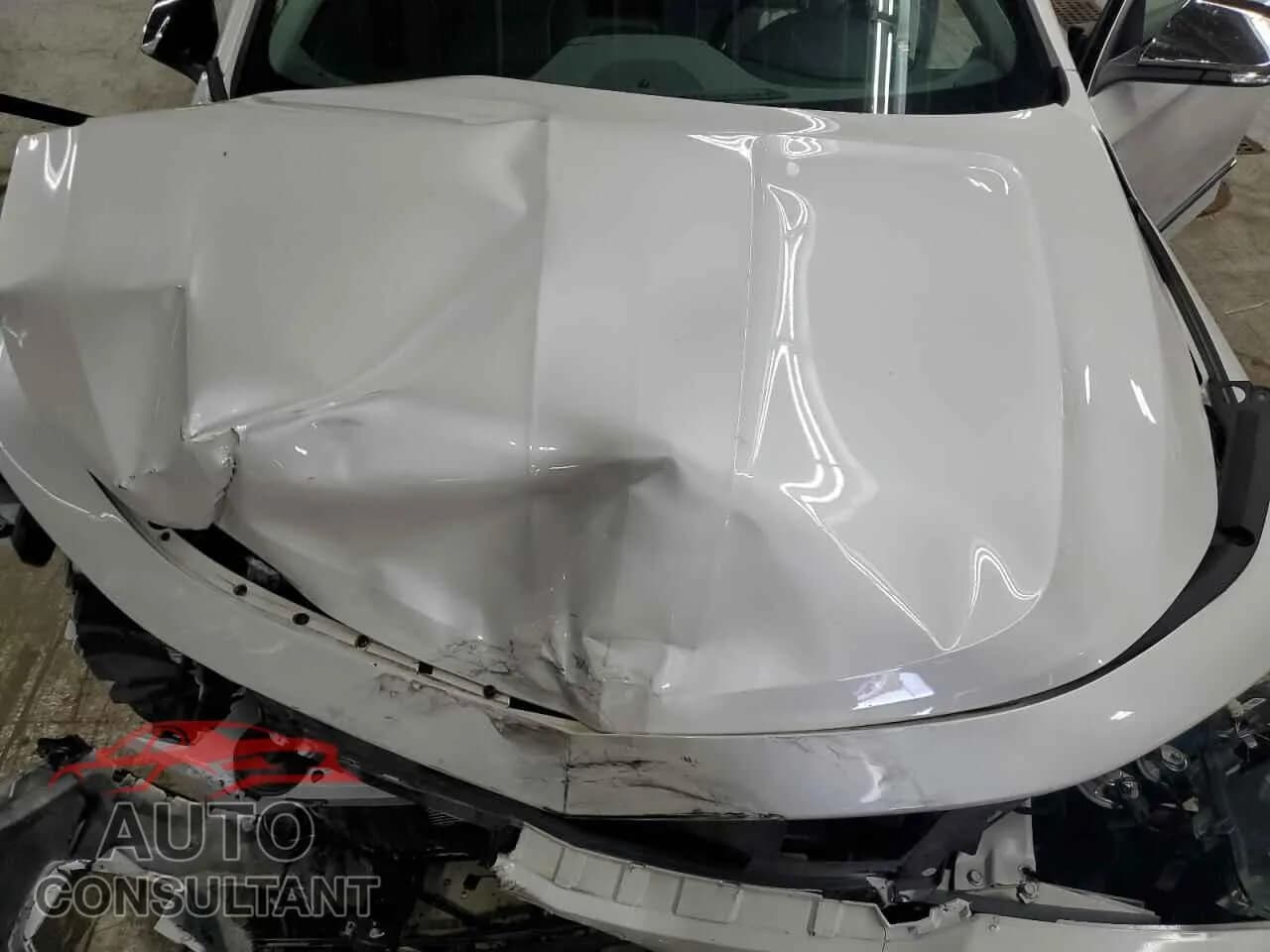 2018 CHEVROLET IMPALA Damaged VIN 1G1125S32JU123692 – photo 11 2018 CHEVROLET IMPALA Damaged VIN 1G1125S32JU123692 – photo 11