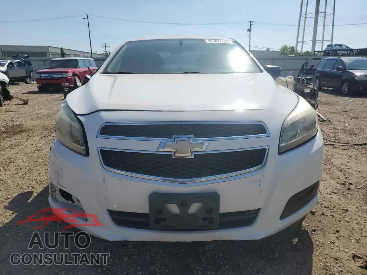 2013 CHEVROLET MALIBU Damaged VIN 1G11B5SA9DF358792 – interior seats 2013 CHEVROLET MALIBU Damaged VIN 1G11B5SA9DF358792 – interior seats