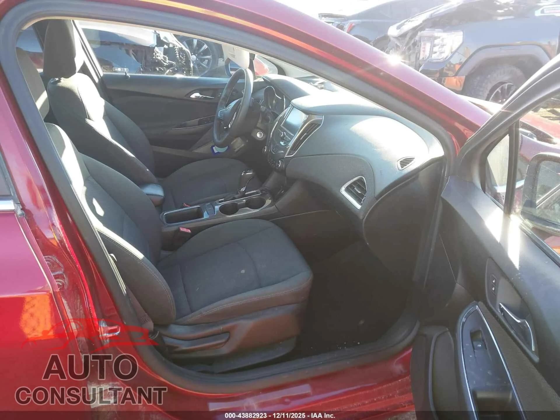 2017 CHEVROLET CRUZE Damaged VIN 1G1BE5SM1H7262077 – interior seats 2017 CHEVROLET CRUZE Damaged VIN 1G1BE5SM1H7262077 – interior seats